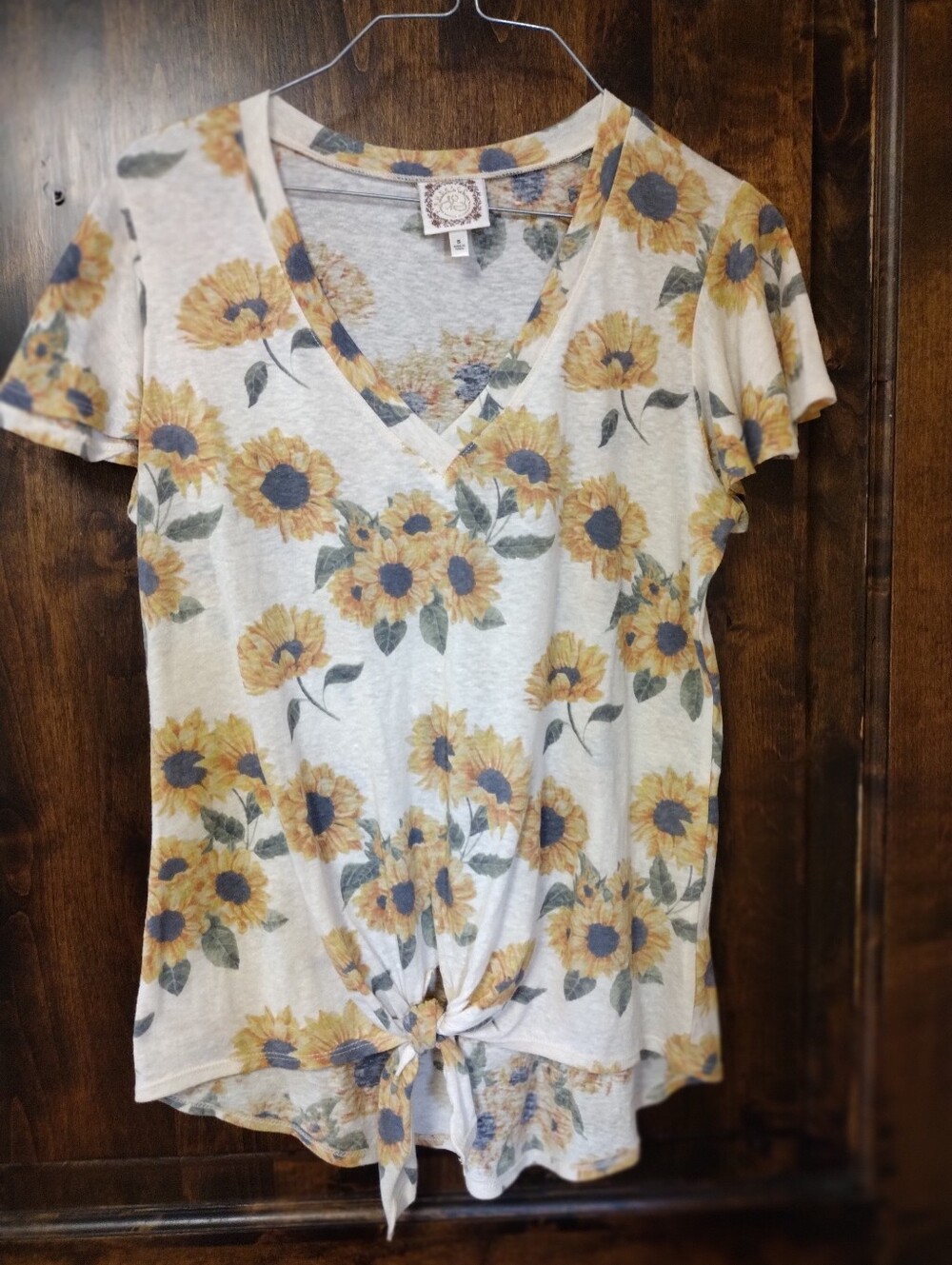 Truself V-neck Sunflower 🌻 Tee